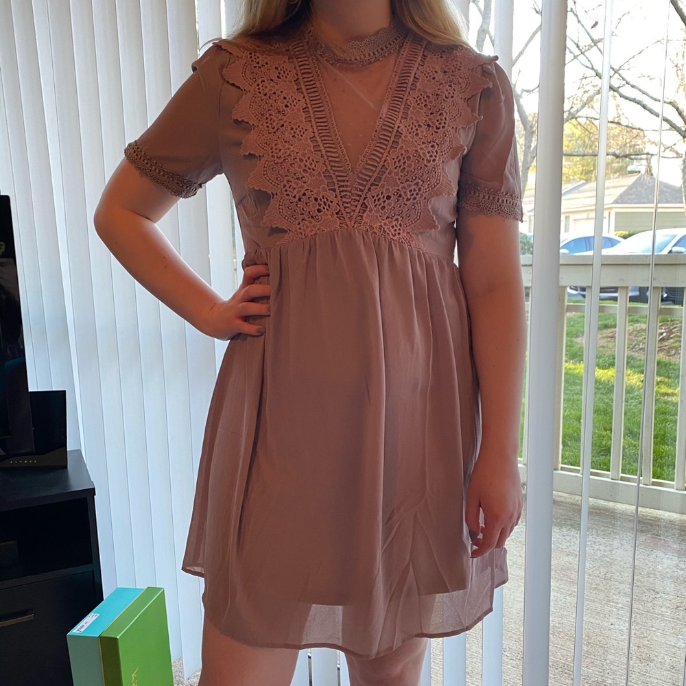 Vintage Lavender Lace Collar Dress